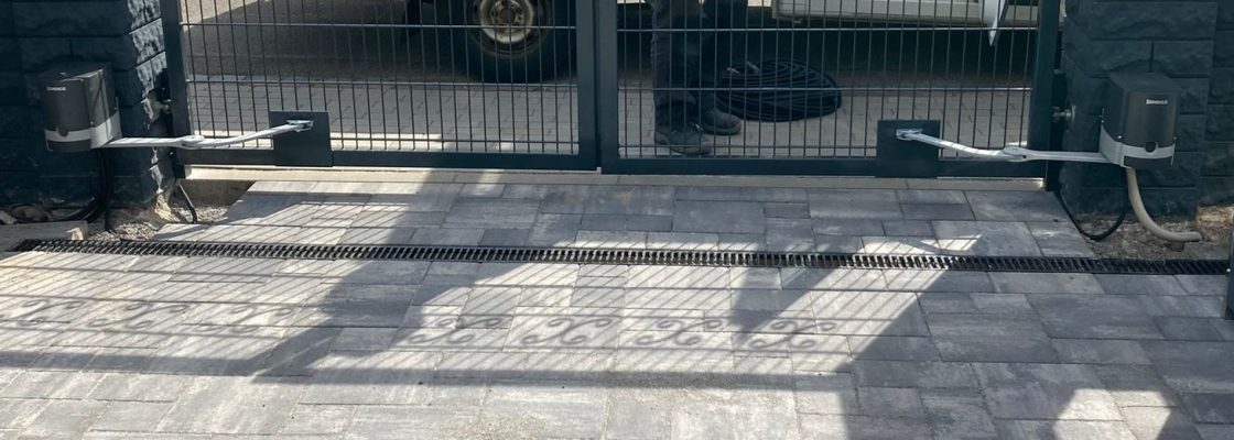 Beninca-Flugeltor-Hebelarmantrieb